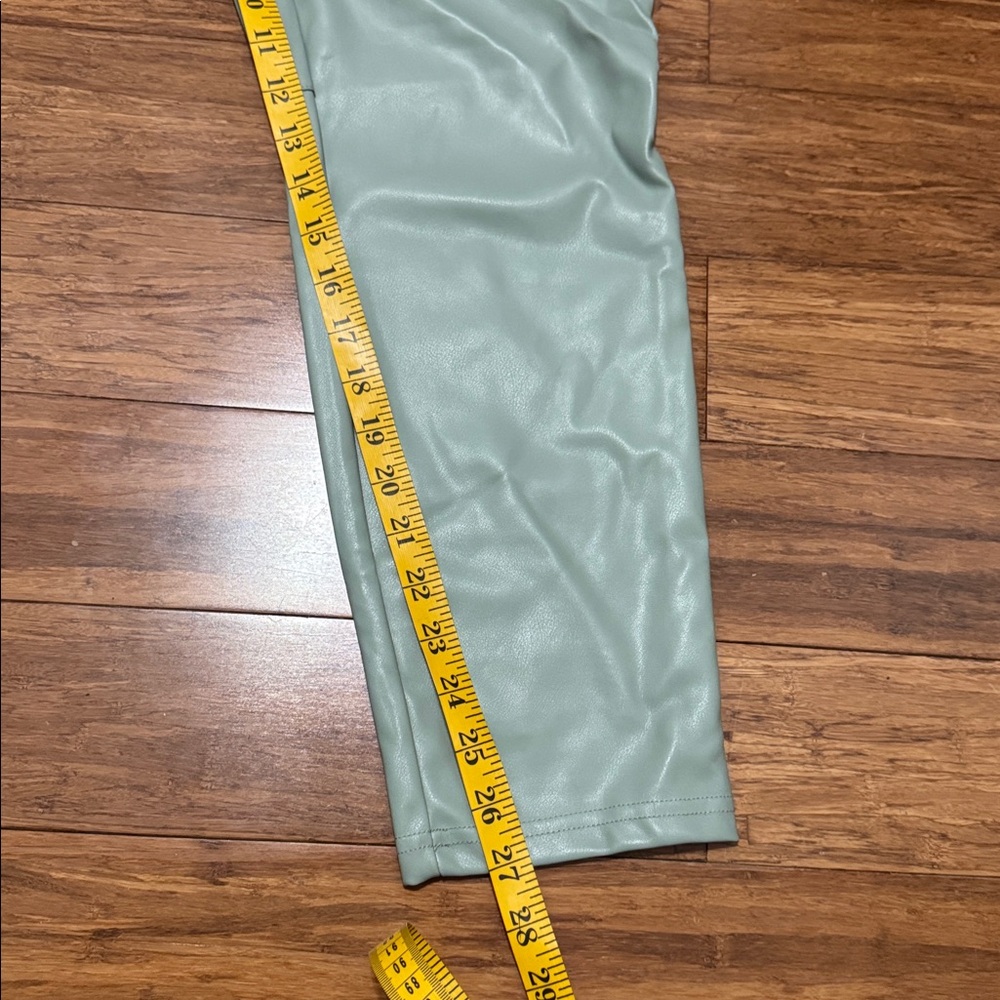 FABLETICS Pastel Green Vegan Leather High-Waisted Legging size L - Picture 9 of 10